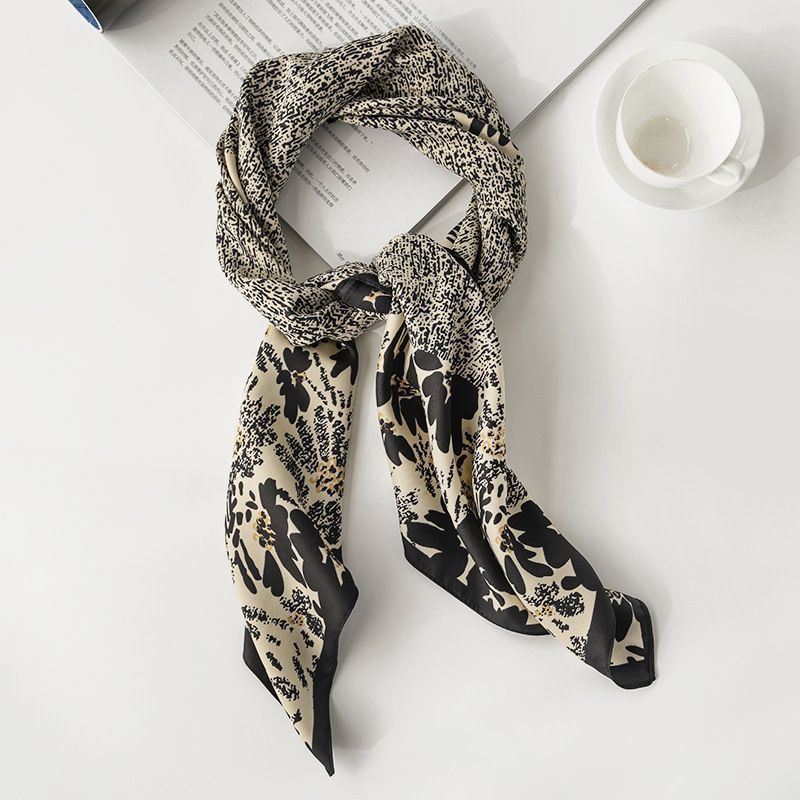 Elegant Silk Scarf Spring Matching Shirt Elegant Silk Scarf Spring Matching Shirt